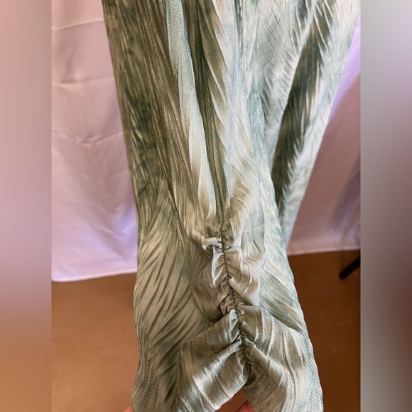 AGB Light Green Pleated Top - Picture 6 of 8